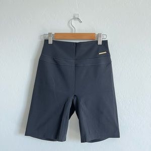 GYMSHARK WHITNEY SIMMONS BIKER SHORT